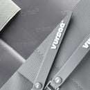 Vursaa Original close zip puller and interior
